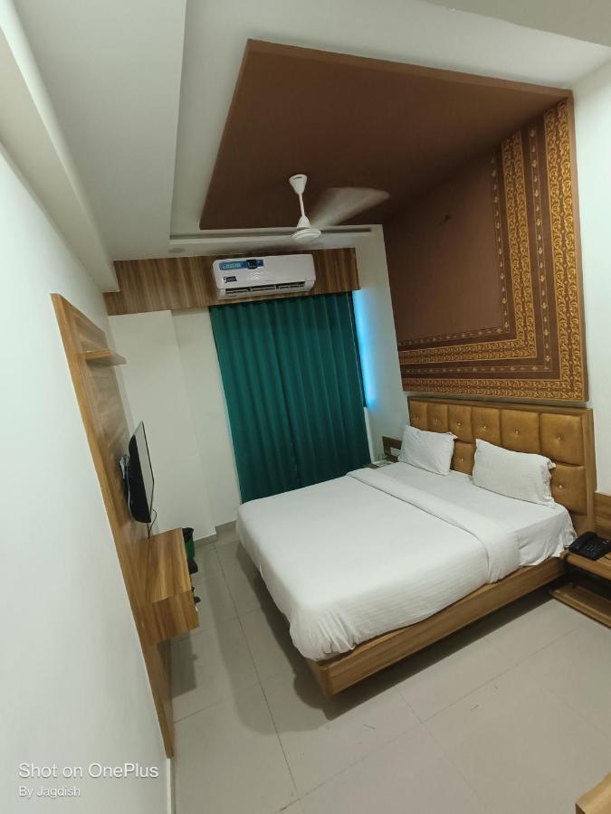 Hotel Asopalav กันตินาการ์ ภายนอก รูปภาพ